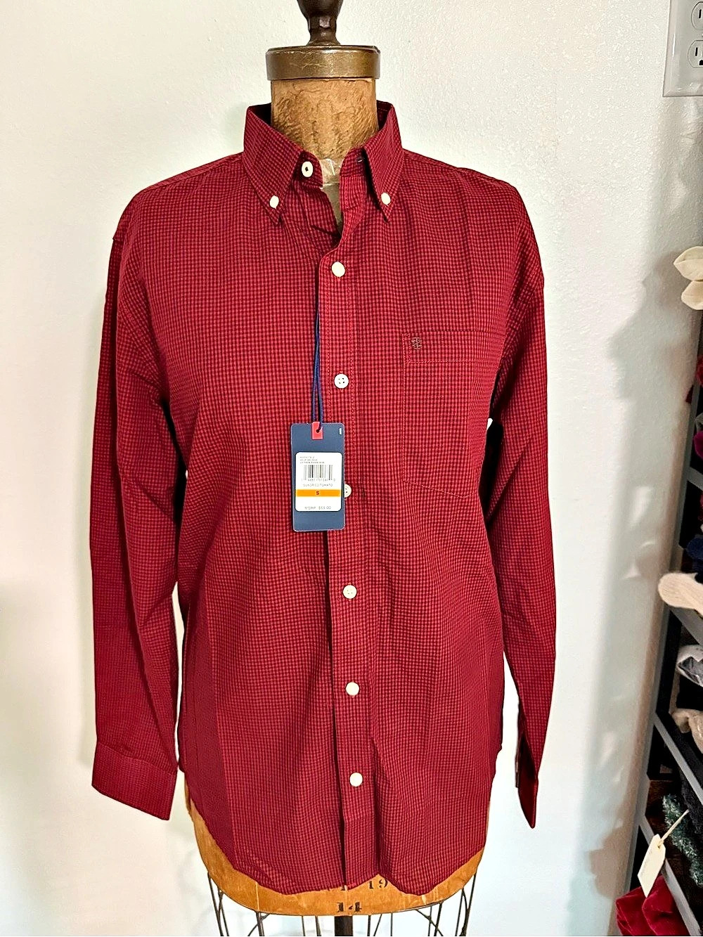 NWT Izod long sleeve Dress Shirt Gingham Button-Down Shirt in Red Size Small